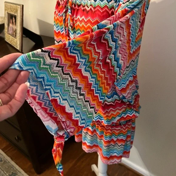 La Blanca Swimsuit Cover Up. Size Large. Beautiful colors and comfortable! - Picture 4 of 9